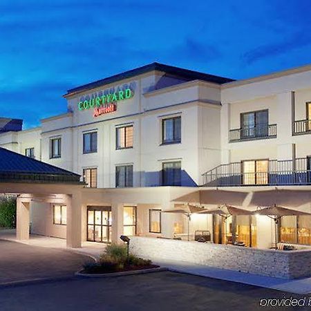 Courtyard By Marriott Albany Thruway Hotel Exterior photo